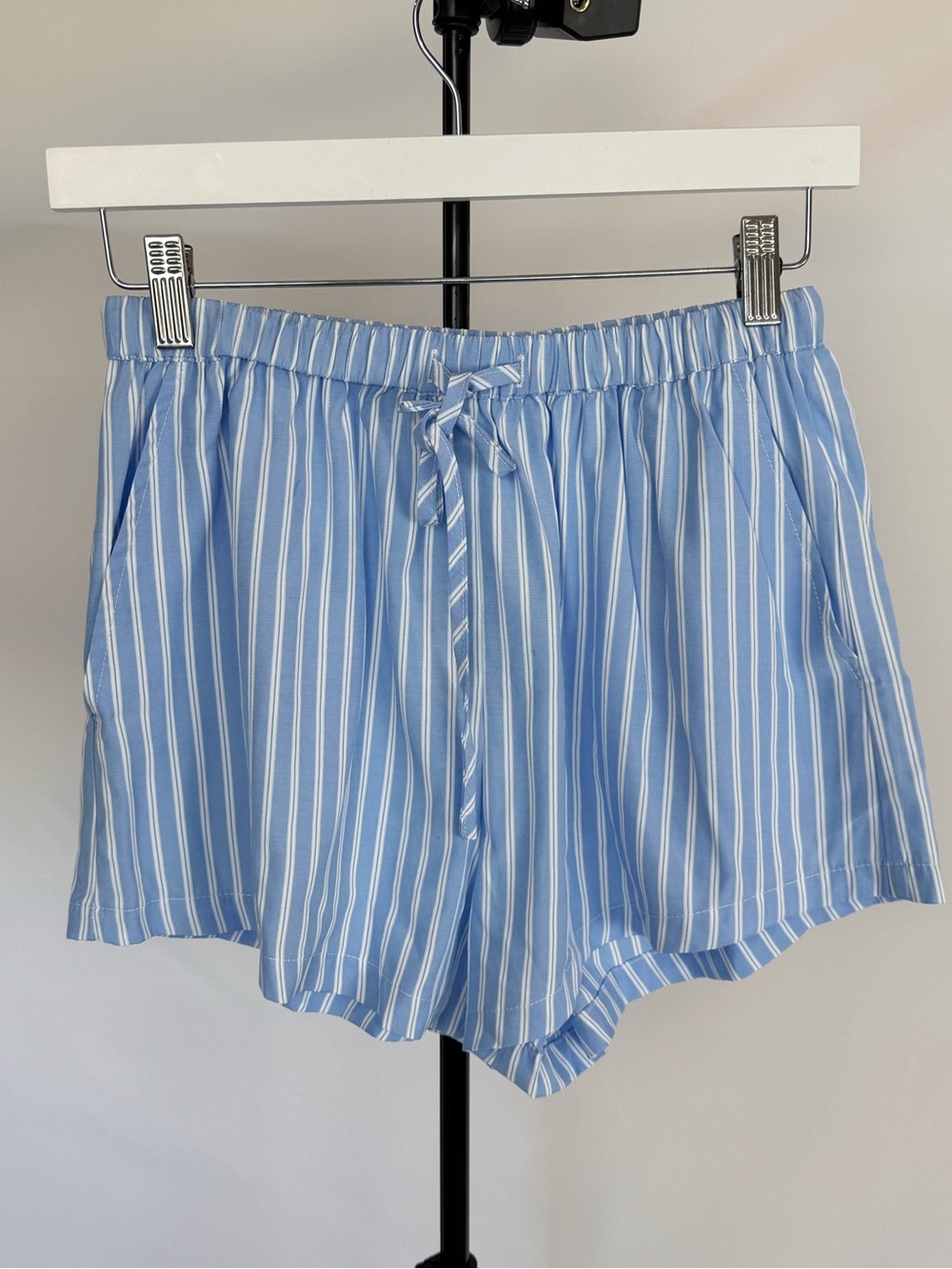 Cupshe Blue & White Striped High Waist Drawstring Shorts